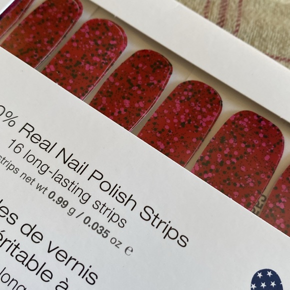 Set of 2 colorstreet nailstrips. Duo 11. - Picture 3 of 7